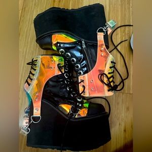 DEMONIA SWING 115!! Size 6